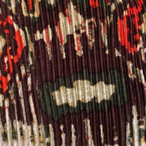 Nice Sag Harbor size 1X accordion, pleated top - Picture 11 of 11